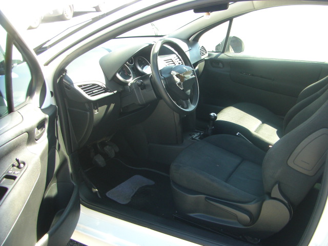 PEUGEOT 207 1.4 HDI 68CV