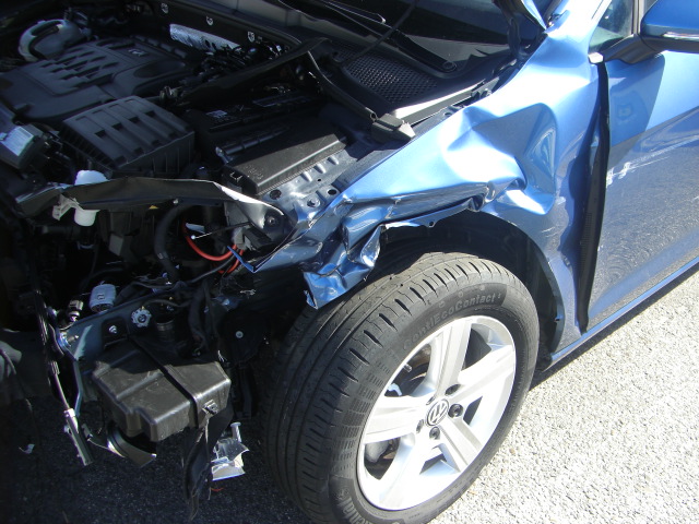 VOLKSWAGEN GOLF 1.6 TDI 110CV