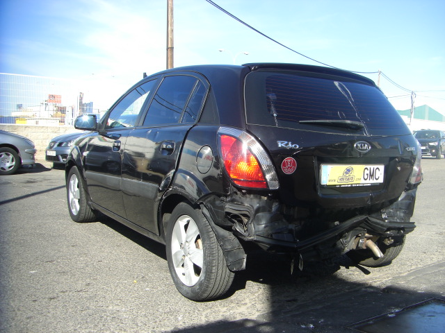 KIA RIO 1.6 GASOLINA 111CV