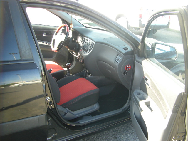 KIA RIO 1.6 GASOLINA 111CV