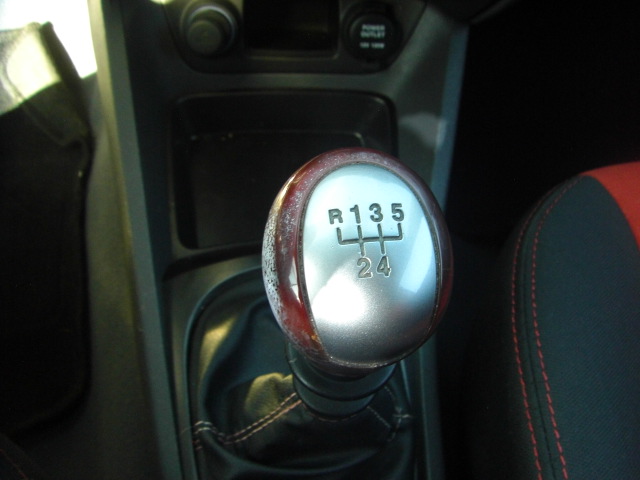 KIA RIO 1.6 GASOLINA 111CV