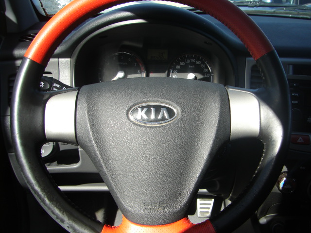 KIA RIO 1.6 GASOLINA 111CV