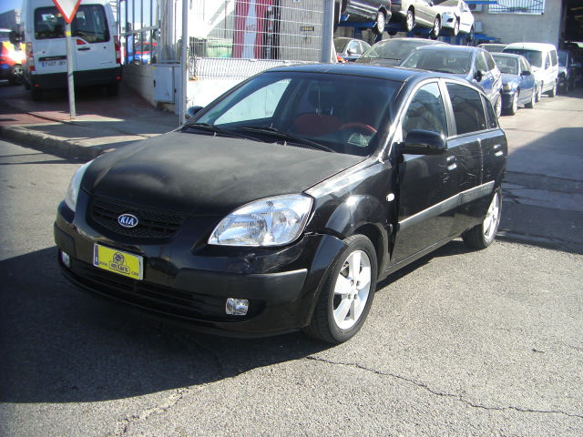 KIA RIO 1.6 GASOLINA 111CV
