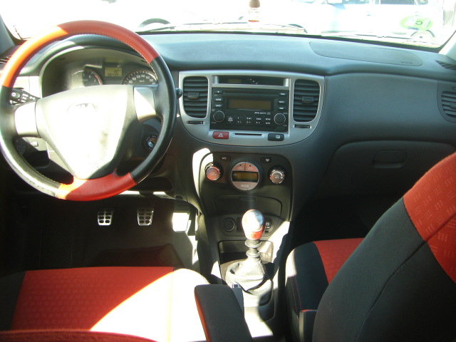 KIA RIO 1.6 GASOLINA 111CV