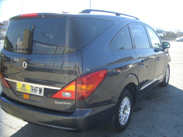 SSANGYONG RODIUS 2.7 CRDI 165CV 7 PLAZAS