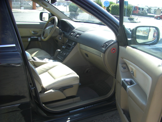 VOLVO XC 90 AUTOMATICO 2.4 D 185CV 7PLAZAS