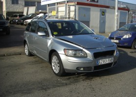 VOLVO V50 2.0 D 136CV VOLVO V50 2.0 D 136CV