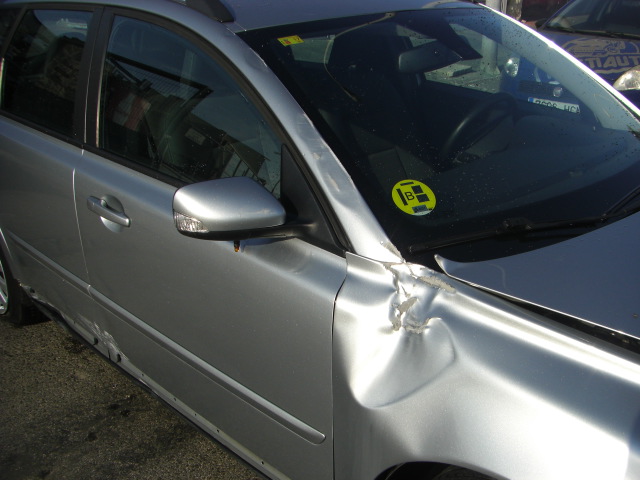 VOLVO V50 2.0 D 136CV