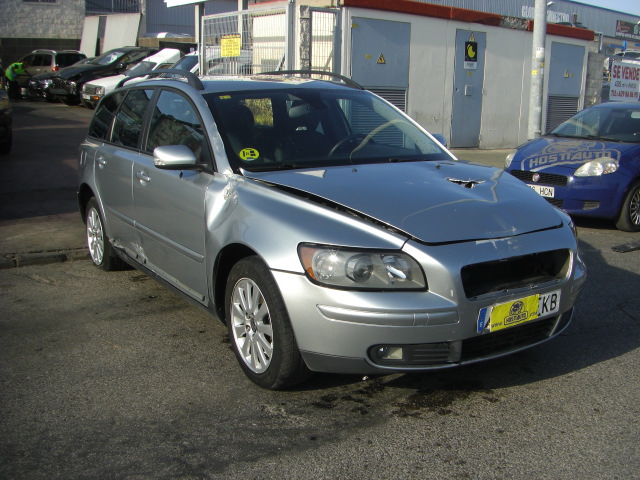 VOLVO V50 2.0 D 136CV