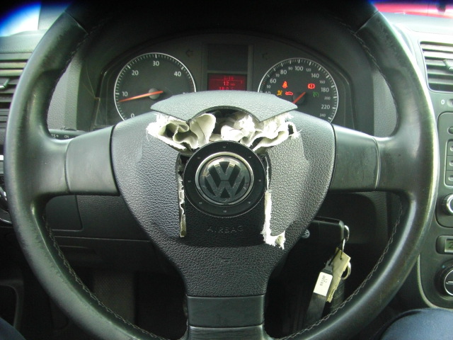 VOLKSWAGEN GOLF 1.9 TDI 105CV