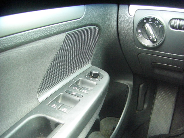 VOLKSWAGEN GOLF 1.9 TDI 105CV