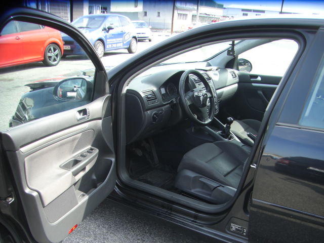 VOLKSWAGEN GOLF 1.9 TDI 105CV