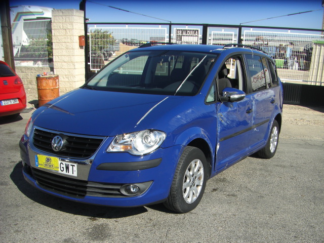 VOLKSWAGEN TOURAN 1.9 TDI 105CV 7 PLAZAS
