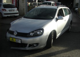 VOLKSWAGEN GOLF VARIANT 1.6 TDI 105CV VOLKSWAGEN GOLF VARIANT 1.6 TDI 105CV