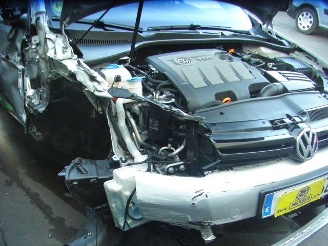 VOLKSWAGEN GOLF VARIANT 1.6 TDI 105CV