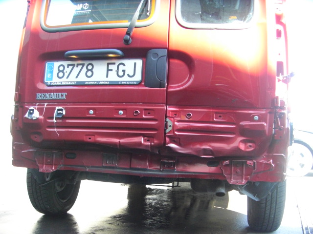 RENAULT KANGOO LUXE PRIVILEGE 1.6 GASOLINA 95CV