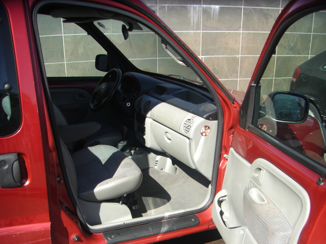 RENAULT KANGOO LUXE PRIVILEGE 1.6 GASOLINA 95CV