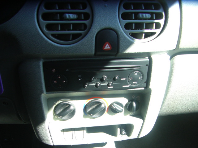 RENAULT KANGOO LUXE PRIVILEGE 1.6 GASOLINA 95CV