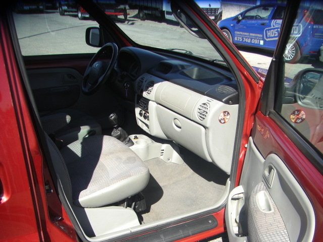 RENAULT KANGOO LUXE PRIVILEGE 1.6 GASOLINA 95CV