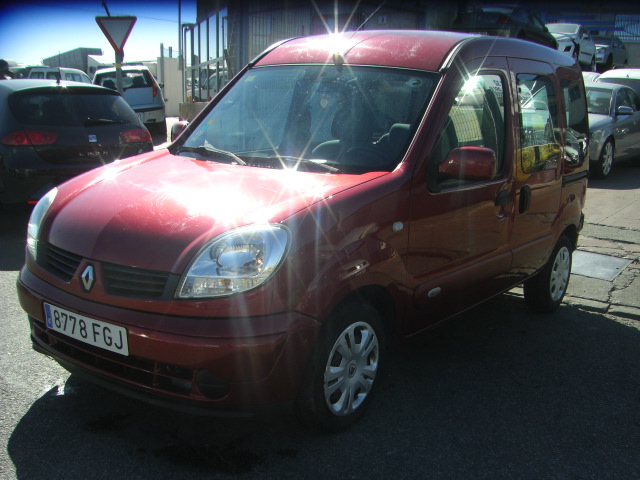 RENAULT KANGOO LUXE PRIVILEGE 1.6 GASOLINA 95CV
