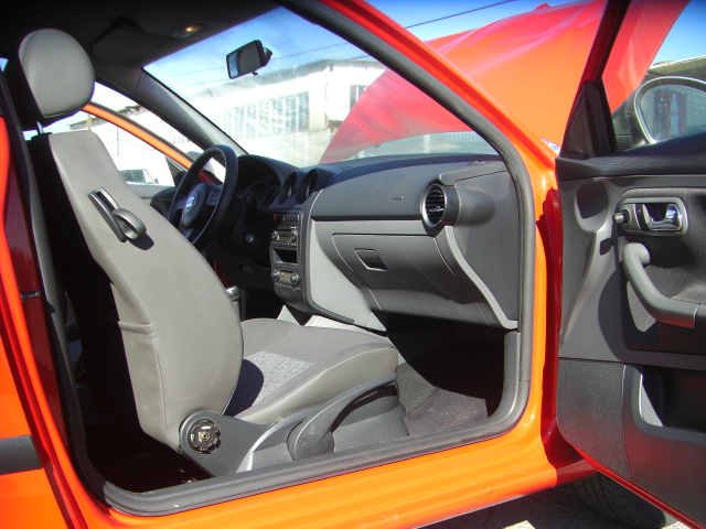 SEAT IBIZA 1.4 I GASOLINA 85CV