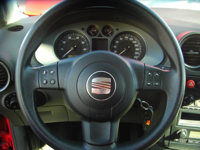 SEAT IBIZA 1.4 I GASOLINA 85CV