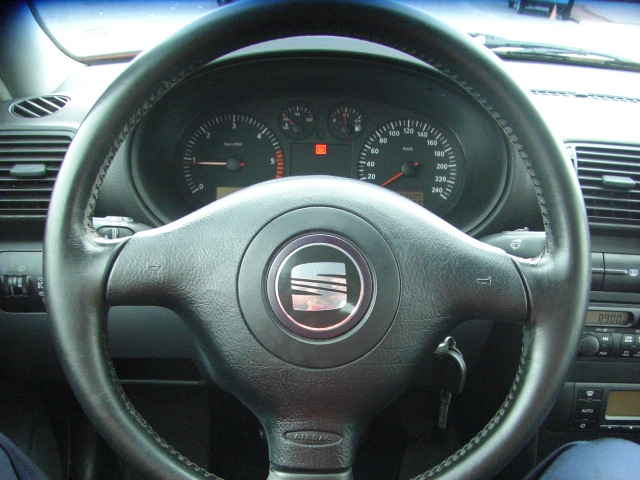 SEAT TOLEDO 1.9 TDI 110CV