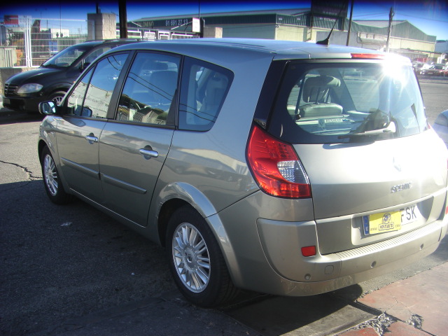 RENAULT GRAND SCENIC 1.5 DCI 105CV 7PLAZAS
