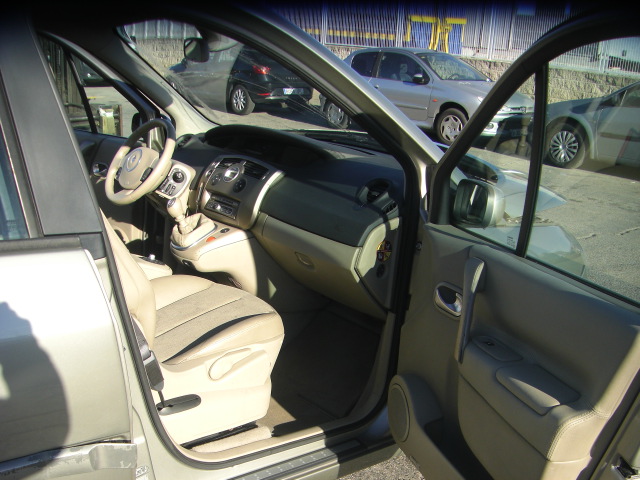 RENAULT GRAND SCENIC 1.5 DCI 105CV 7PLAZAS