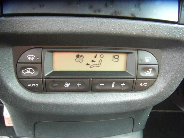 CITROEN C-2 1-.4 HDI 70CV AUTOMATICO