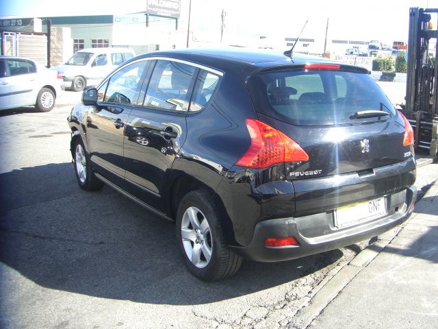PEUGEOT 3008 PREMIUN 1.6 HDI 110CV