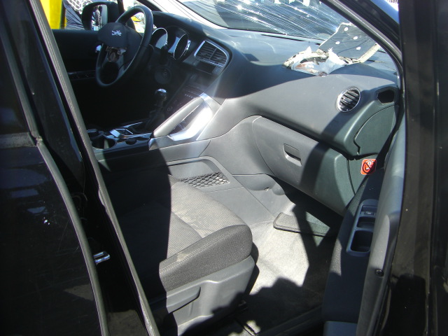 PEUGEOT 3008 PREMIUN 1.6 HDI 110CV