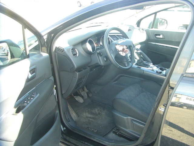 PEUGEOT 3008 PREMIUN 1.6 HDI 110CV