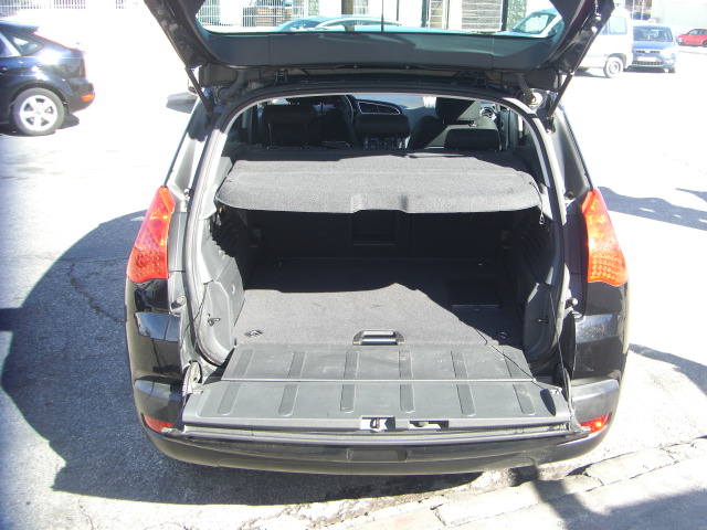 PEUGEOT 3008 PREMIUN 1.6 HDI 110CV