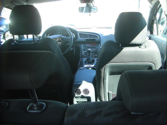 PEUGEOT 3008 PREMIUN 1.6 HDI 110CV