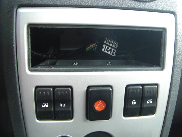 DACIA LOGAN 1.6 GASOLINA 87CV