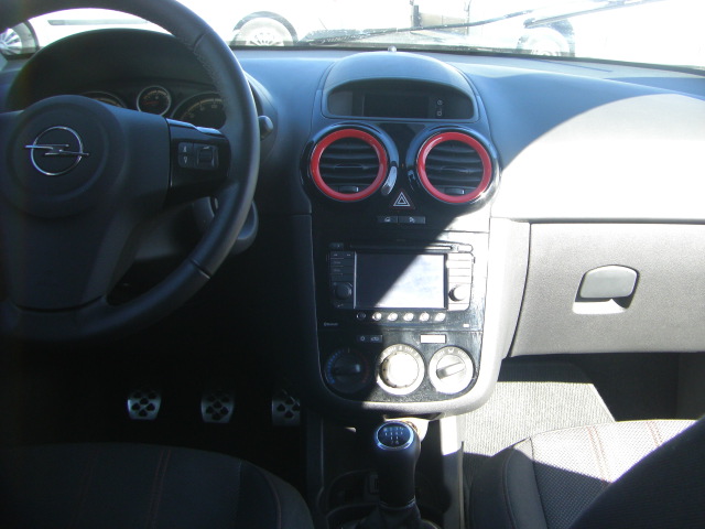 OPEL CORSA 1.4 GASOLINA 100CV