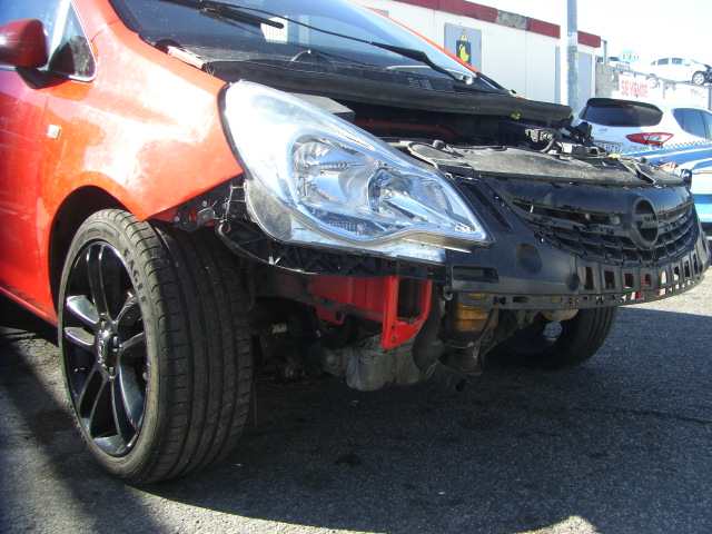 OPEL CORSA 1.4 GASOLINA 100CV