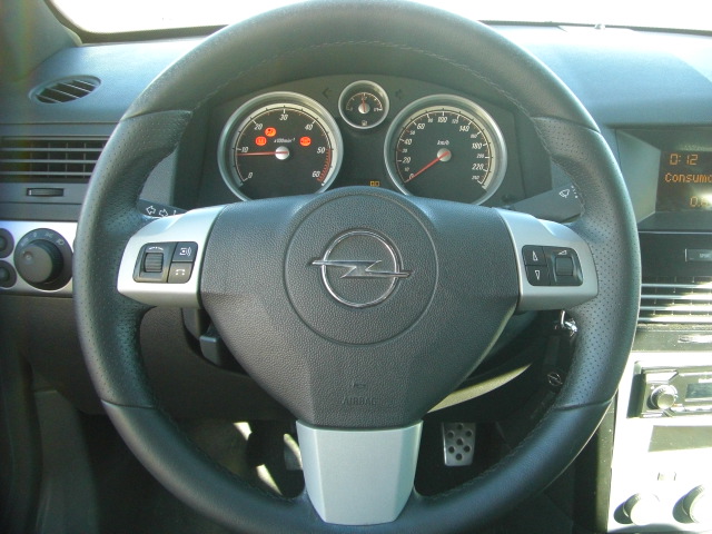 OPEL ASTRA GTC 1.7 CDTI 110CV