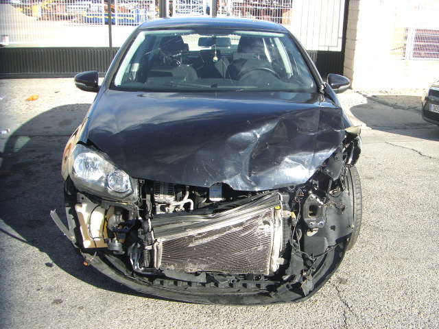 VOLKSWAGEN GOLF VI 1.6 TDI 105CV