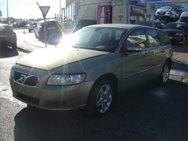VOLVO V-50 2.0 D 136CV