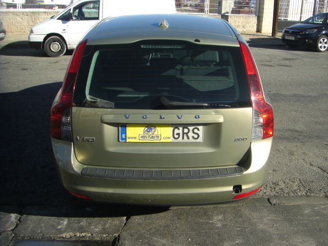 VOLVO V-50 2.0 D 136CV