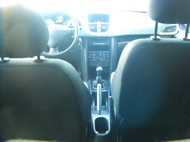 PEUGEOT 207 1.4 I GASOLINA 75CV