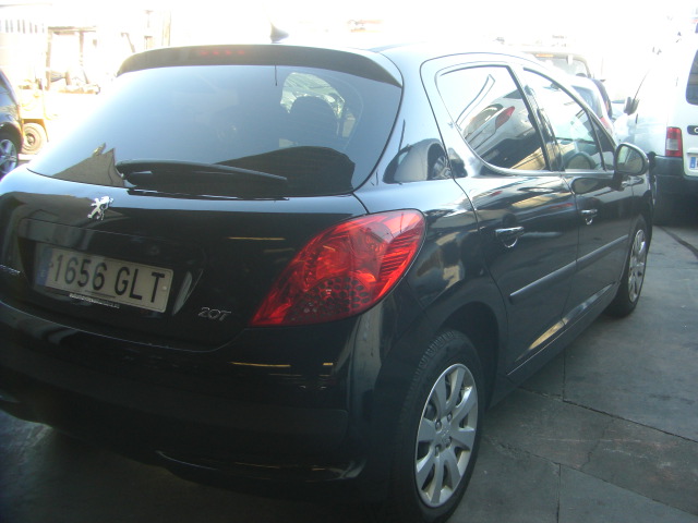 PEUGEOT 207 1.4 I GASOLINA 75CV