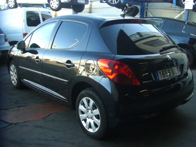 PEUGEOT 207 1.4 I GASOLINA 75CV