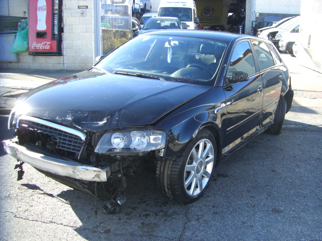 AUDI A3 2.0 TDI 140CV S-LINE