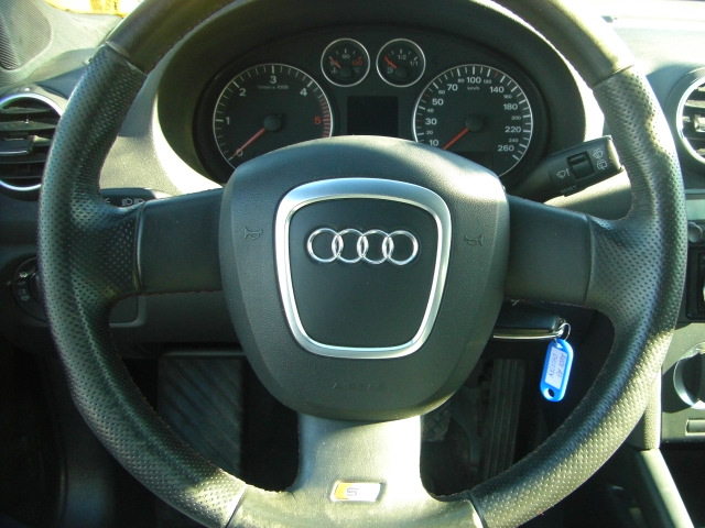 AUDI A3 2.0 TDI 140CV S-LINE