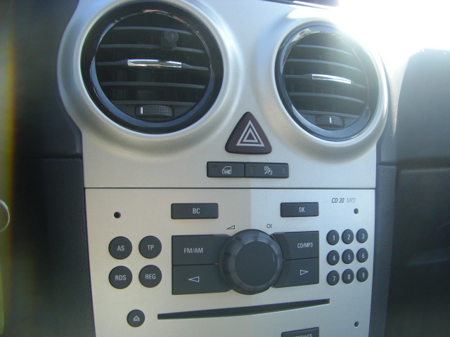 OPEL CORSA 1.4 GASOLINA 90CV