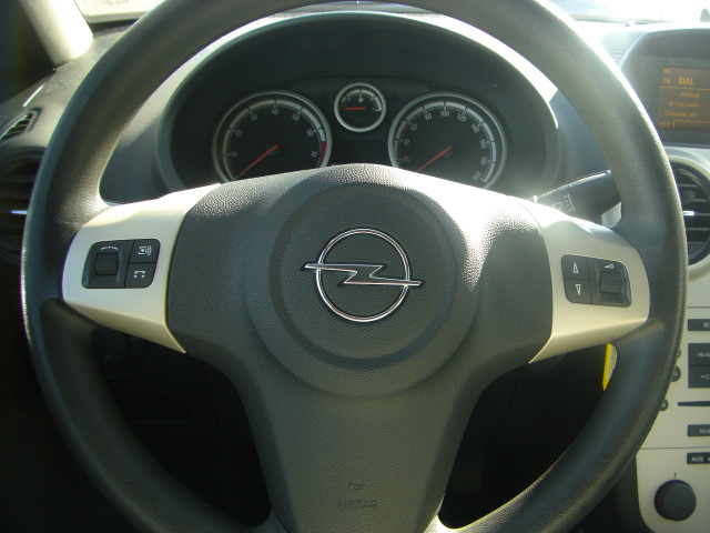 OPEL CORSA 1.4 GASOLINA 90CV