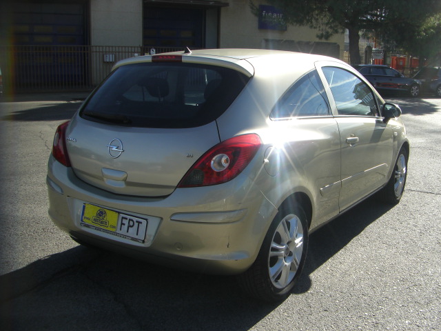 OPEL CORSA 1.4 GASOLINA 90CV